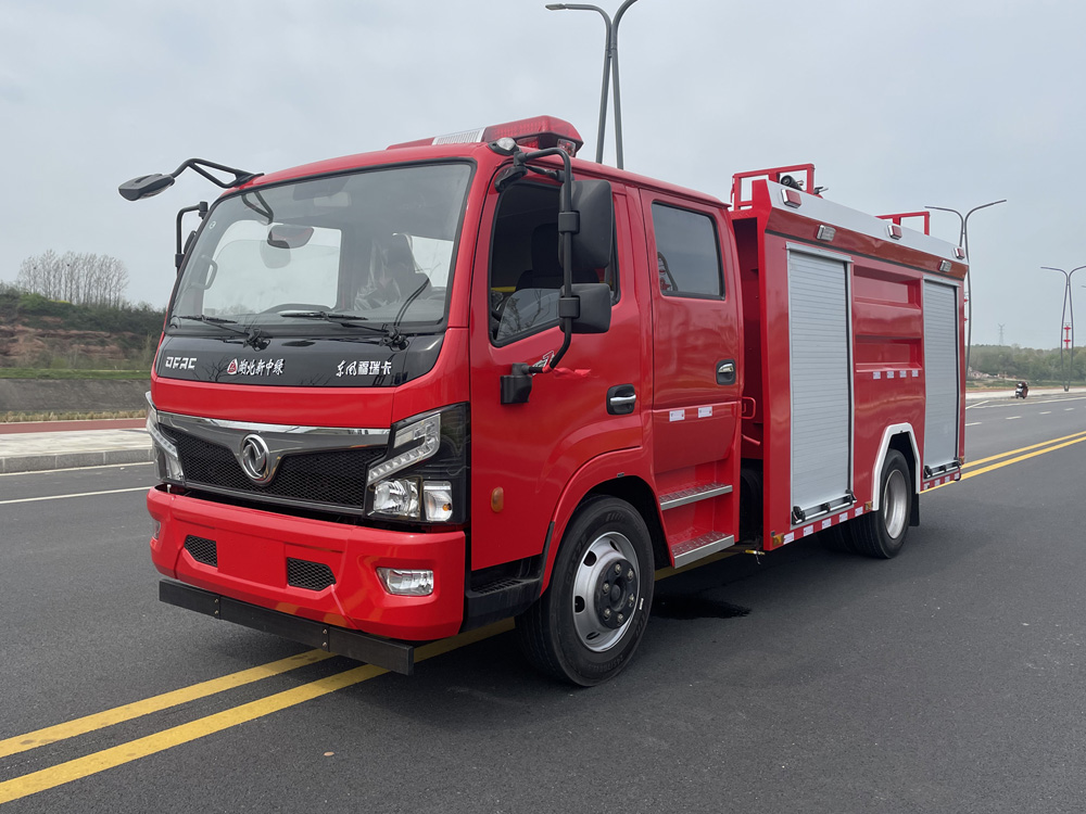 東風(fēng)5噸水罐消防車